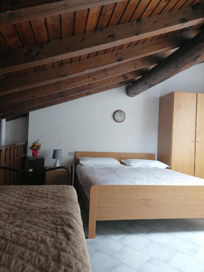 Casa Vacanze 'La Piazza' Villa Zone Exterior foto